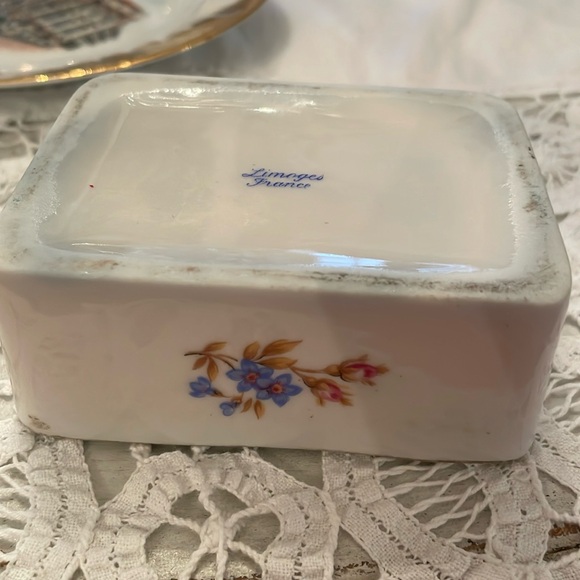 LIMOGES porcelain small box - Picture 2 of 7